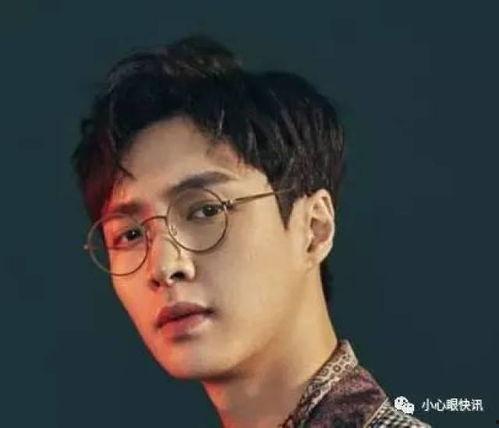 国产峰峰戴眼镜的视频,峰峰戴镜风采展示