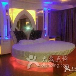 国产会所桑拿在线视频,在线视频背后的真实世界