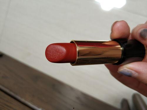 咖啡豆国产口红测评视频,咖啡豆色号，独特韵味尽在这一抹红