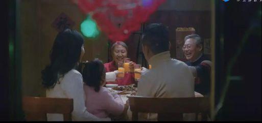 国产催泪上班族视频,揭秘职场泪点背后的真实心声  第3张